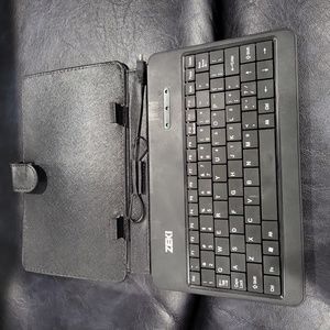 Universal Tablet Keyboard